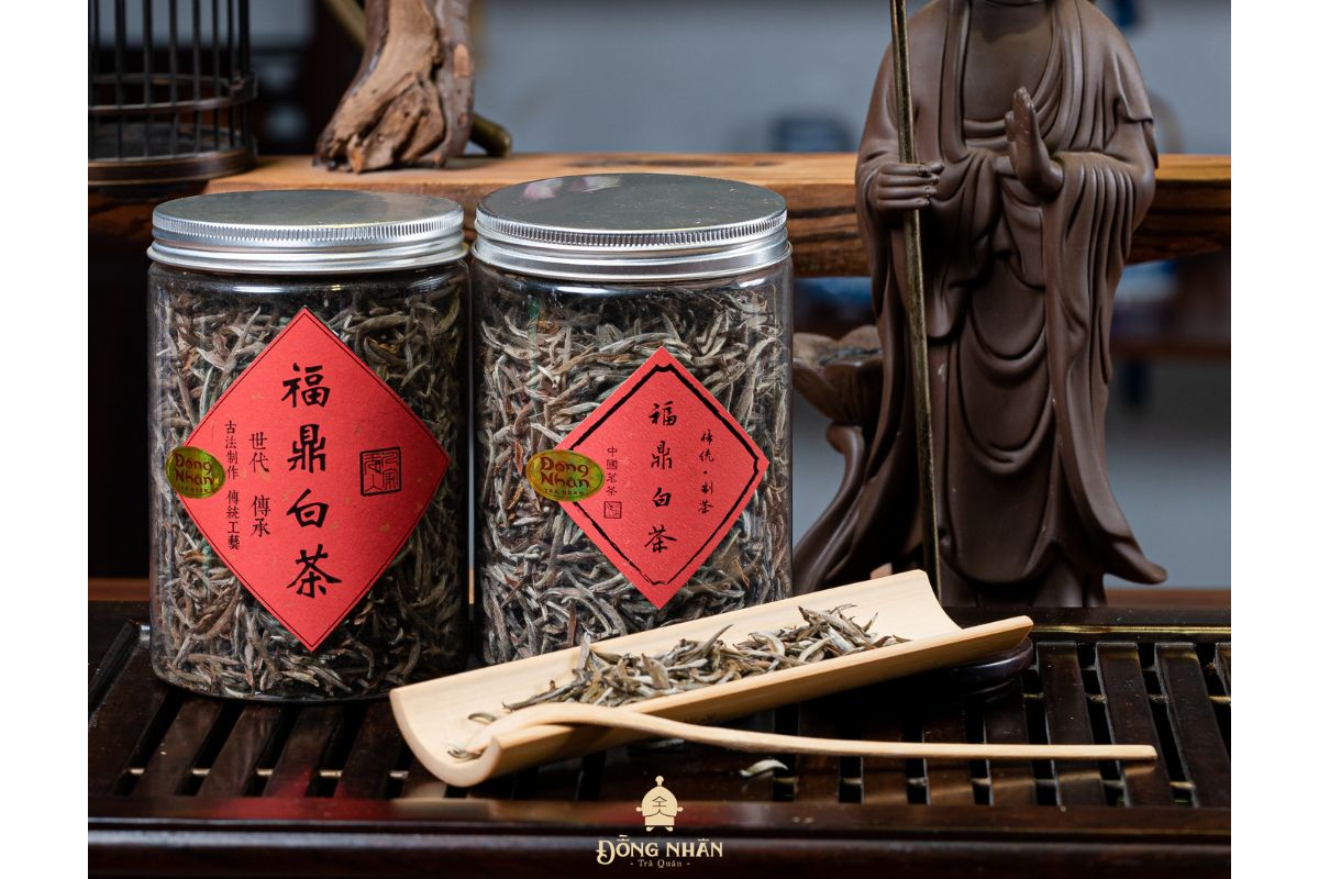 Một loại Trà Trung Hoa cao cấp tại Đồng Nhân Trà Quán)